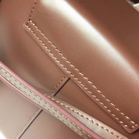 Bag - Picture 3 of 7